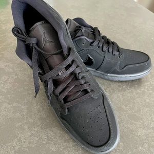 Nike Air Jordan 1 Low, Triple Black